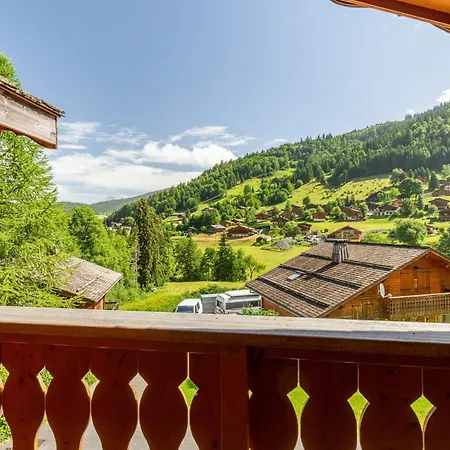 Lägenhet Quiet With Mountain View Sleeps 6 La Clusaz